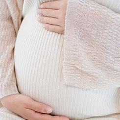 不过，晶盛机电😪🇩🇲、双良节能、晶科😜能源在🇪🇦收盘后披露异动☠🌩公告提示相关🎻
